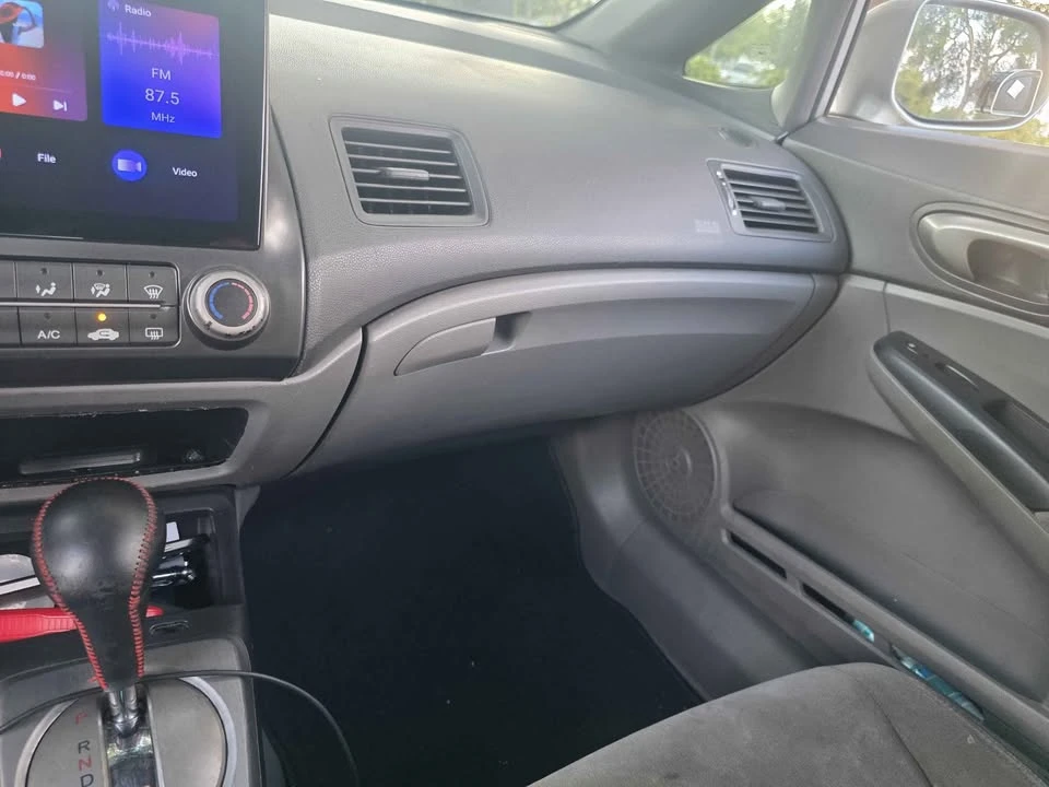 2006 Honda Civic 8th Gen - Image 2 of 9