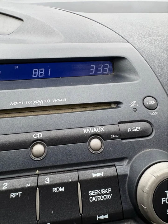 2006 Honda Civic 8th Gen - Image 8 of 12