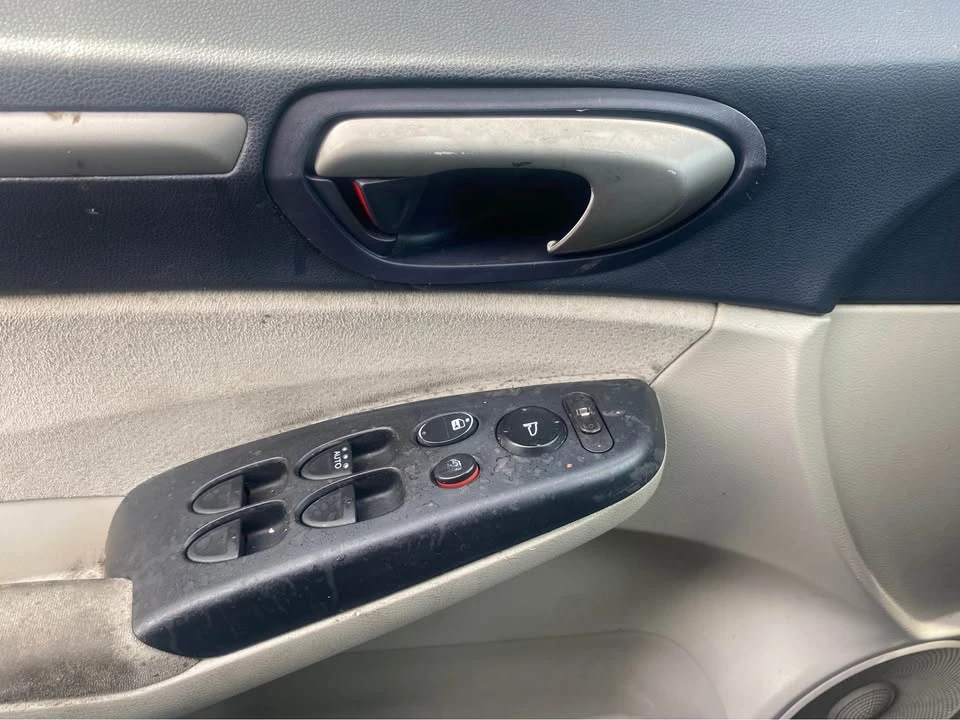 2006 Honda Civic 8th Gen - Image 14 of 17