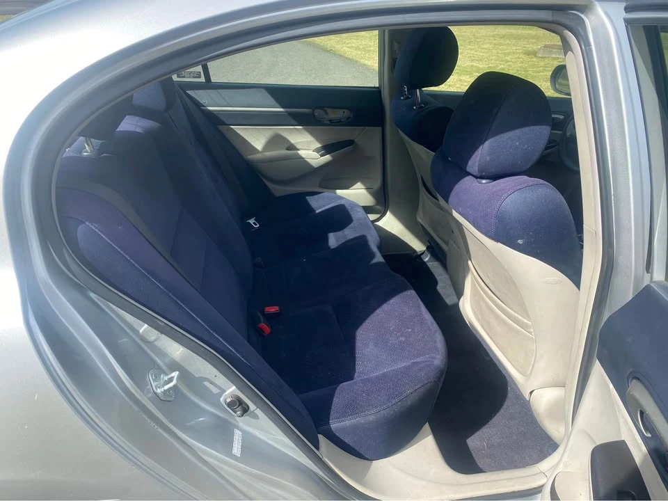 2006 Honda Civic 8th Gen - Image 9 of 17