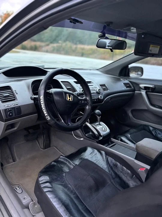 2006 Honda Civic 8th Gen - Image 10 of 17