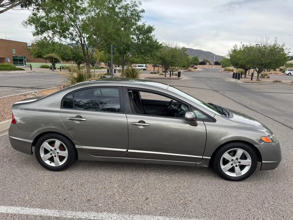 2006 Honda Civic 8th Gen - Image 4 of 9