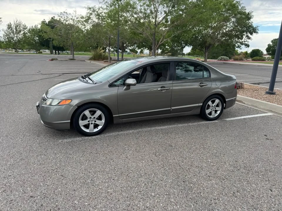 2006 Honda Civic 8th Gen - Image 2 of 9