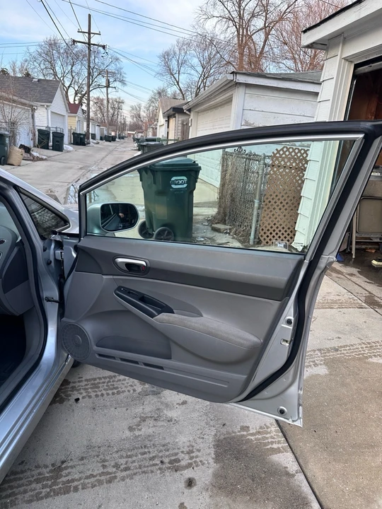 2006 Honda Civic 8th Gen - Image 10 of 17