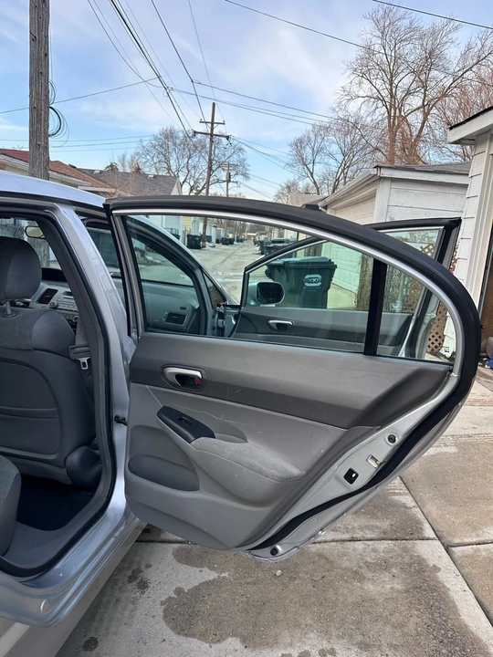 2006 Honda Civic 8th Gen - Image 12 of 17