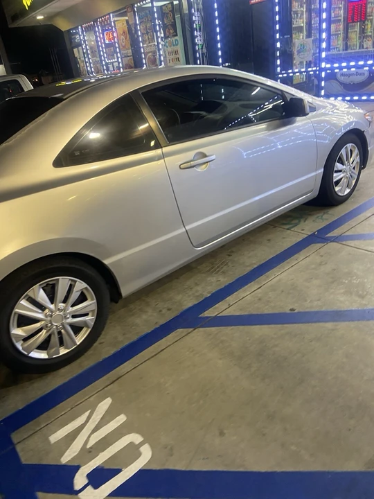 2006 Honda Civic 8th Gen - Image 5 of 9
