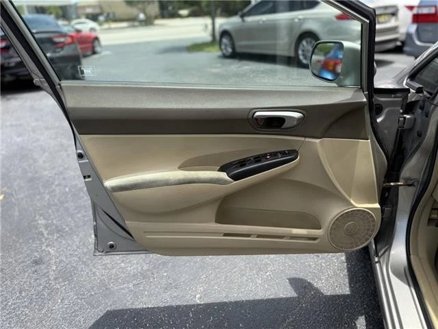 2006 Honda Civic 8th Gen - Image 12 of 21
