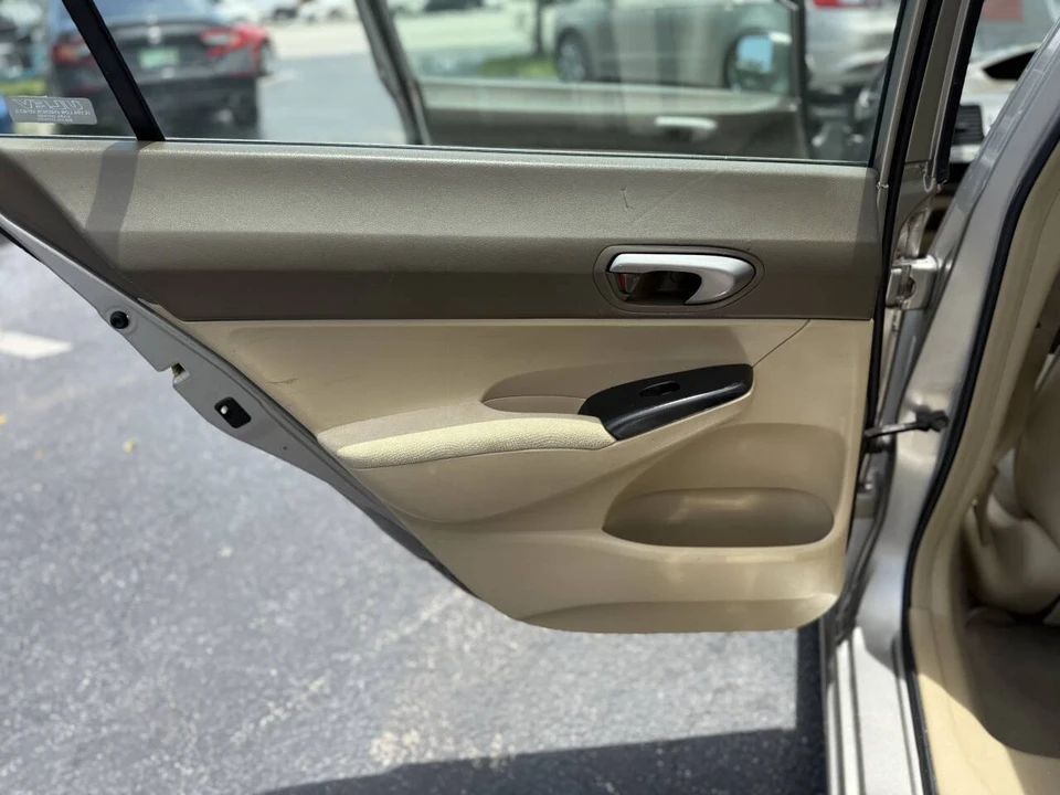 2006 Honda Civic 8th Gen - Image 15 of 21