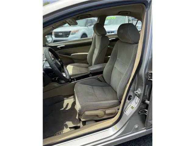 2006 Honda Civic 8th Gen - Image 13 of 21
