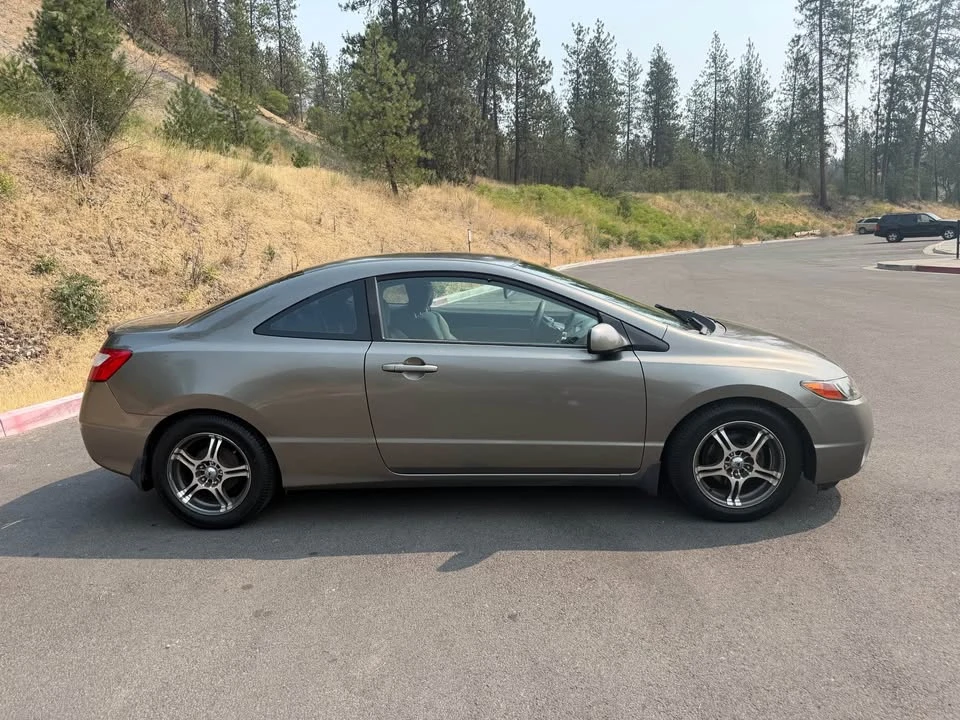 2006 Honda Civic 8th Gen - Image 2 of 19