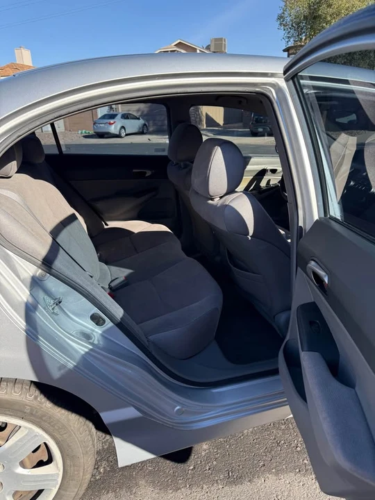 2006 Honda Civic 8th Gen - Image 8 of 9
