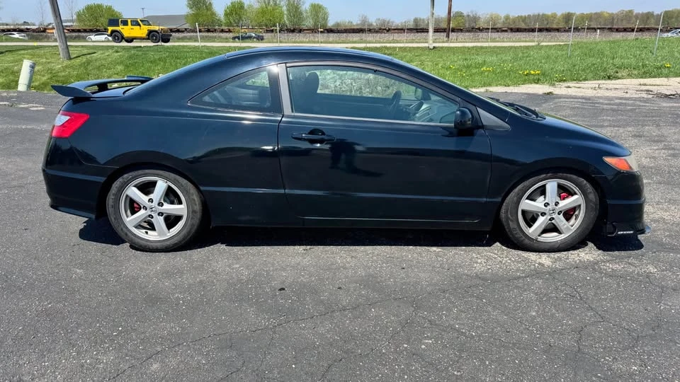 2006 Honda Civic Si 8th Gen - Image 2 of 15