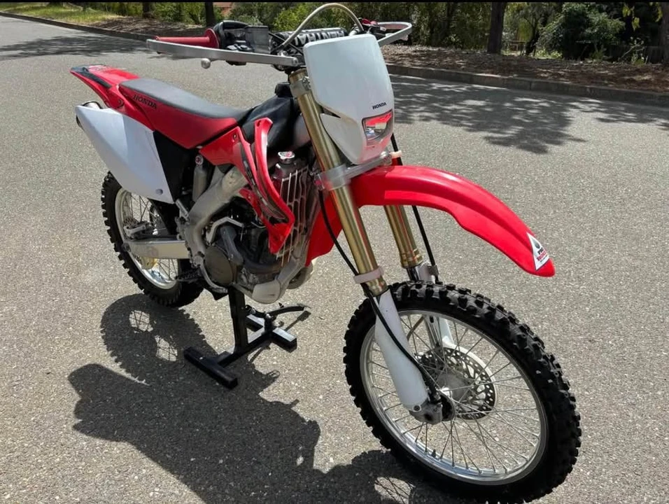 2006 Honda CRF - Image 2 of 2