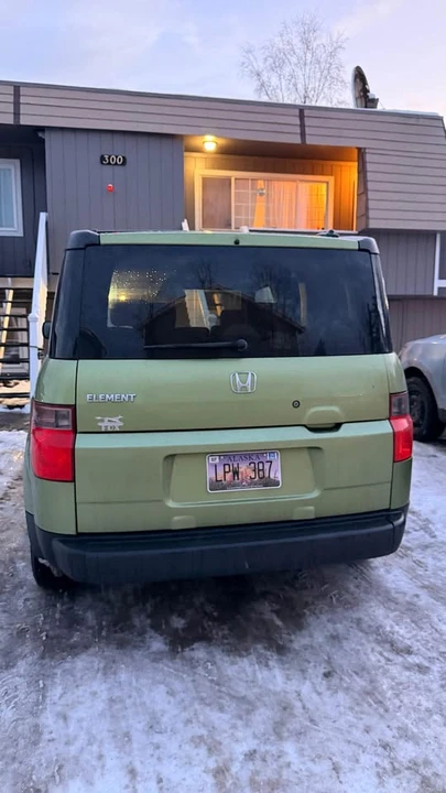 2006 Honda Element - Image 2 of 17