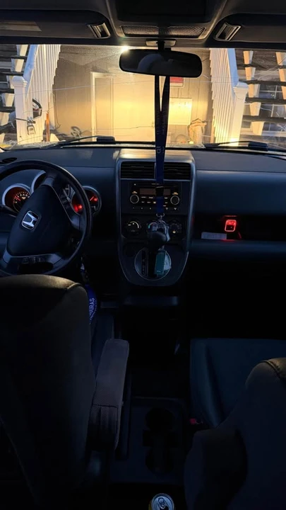 2006 Honda Element - Image 15 of 17