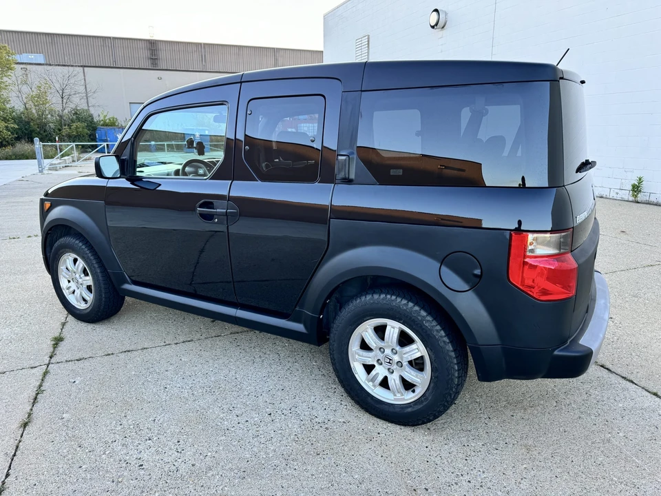 2006 Honda Element - Image 16 of 31