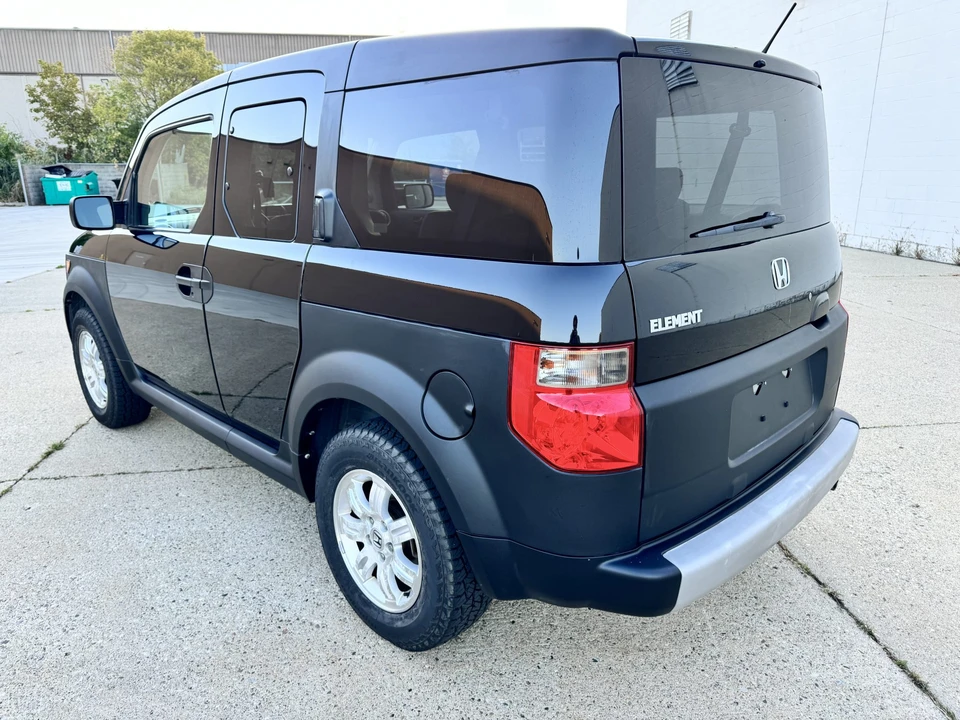 2006 Honda Element - Image 15 of 31