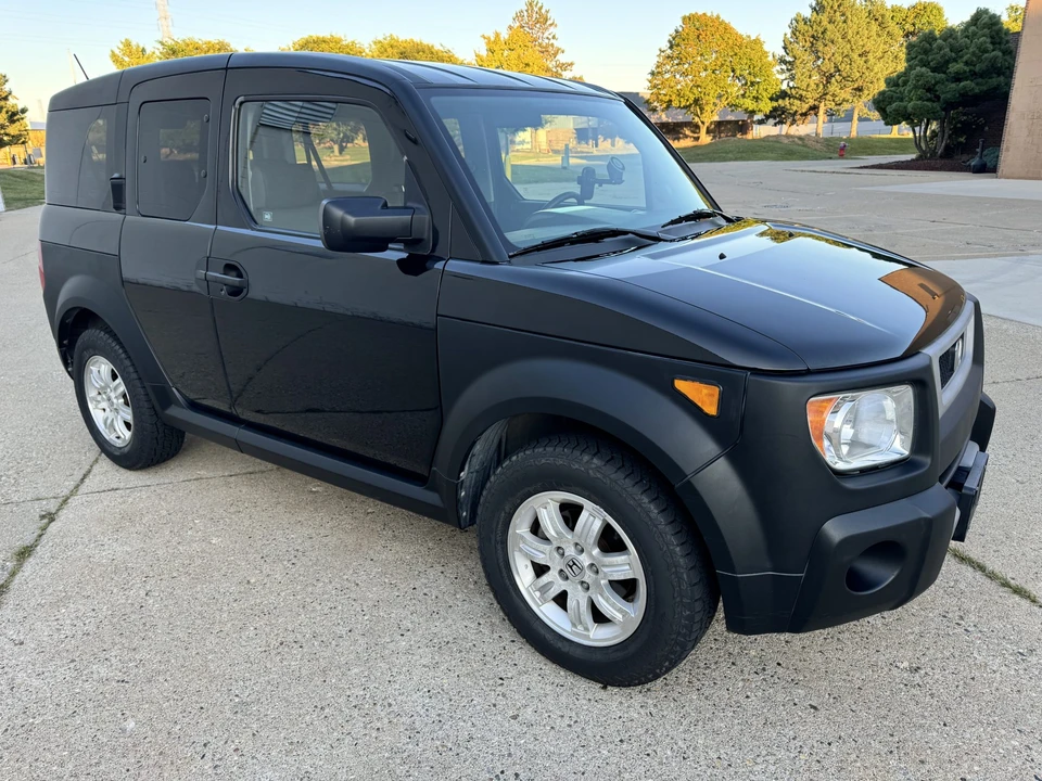 2006 Honda Element - Image 7 of 31