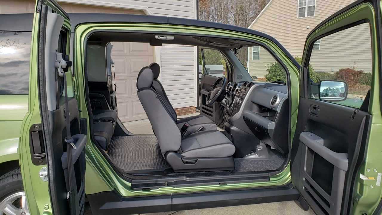 2006 Honda Element - Image 25 of 31