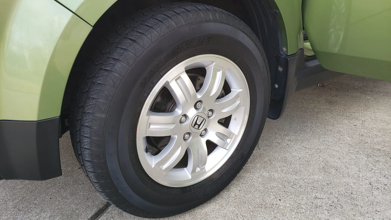 2006 Honda Element - Image 18 of 31