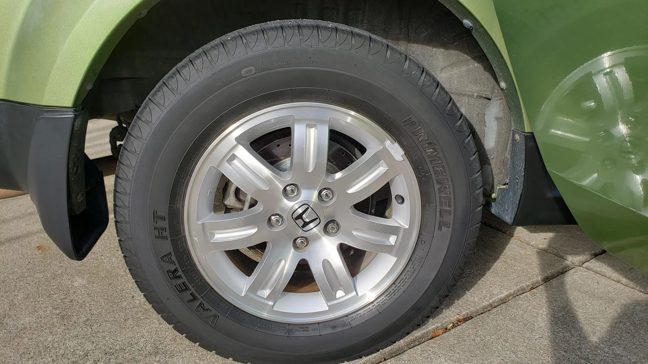 2006 Honda Element - Image 16 of 31
