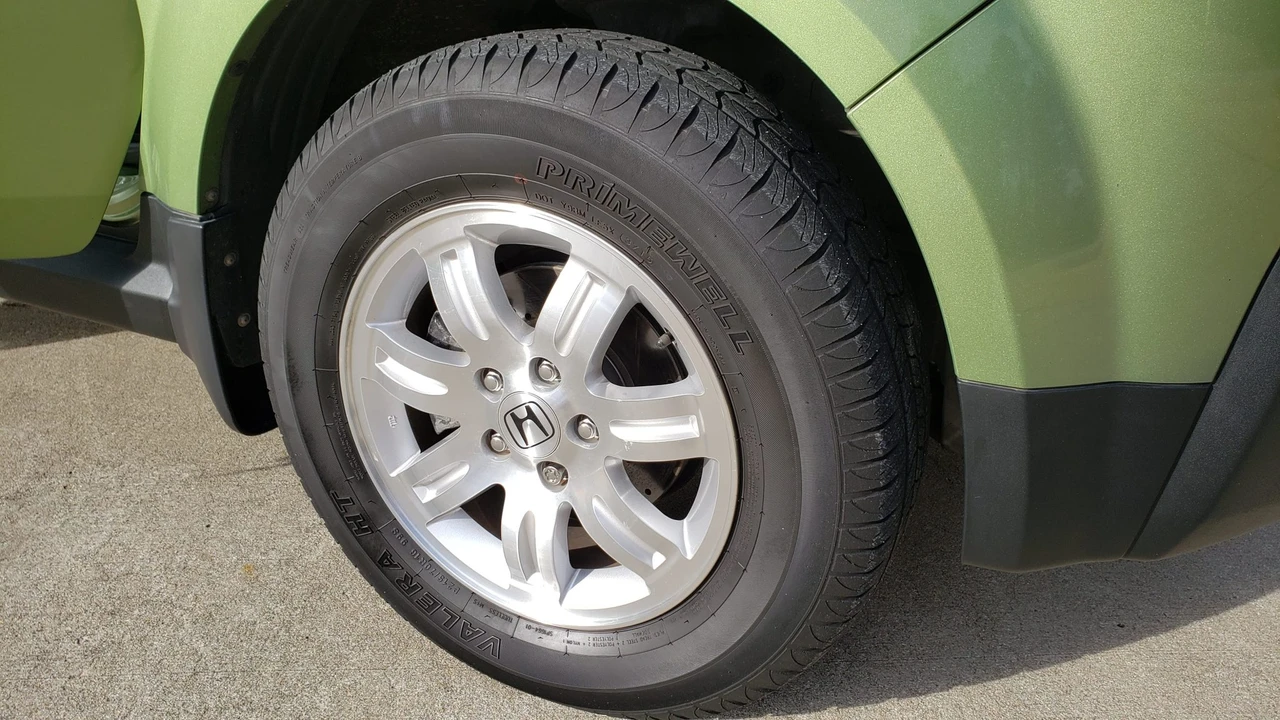 2006 Honda Element - Image 15 of 31