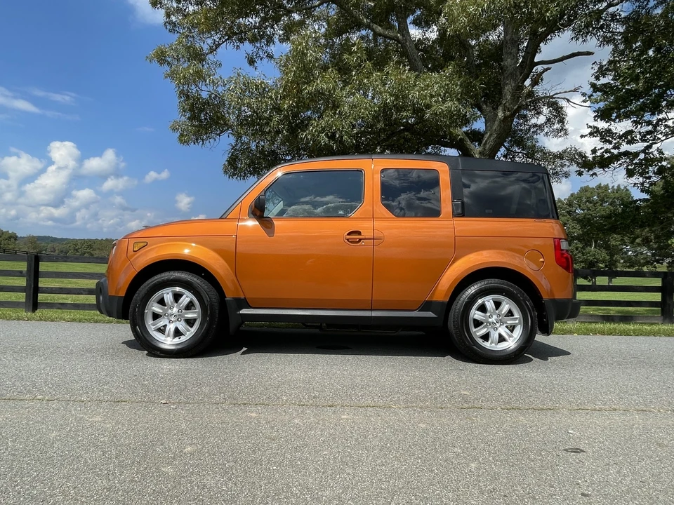 2006 Honda Element - Image 15 of 31