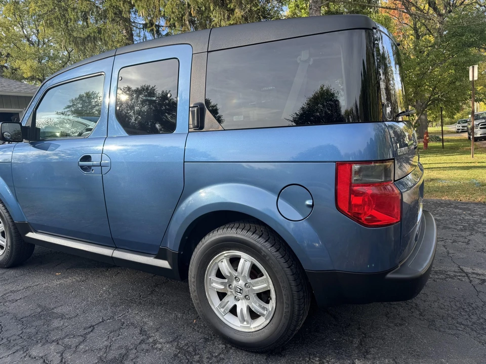 2006 Honda Element - Image 28 of 31