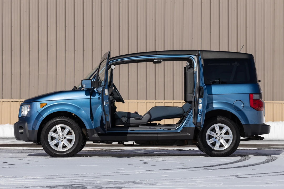 2006 Honda Element - Image 9 of 31
