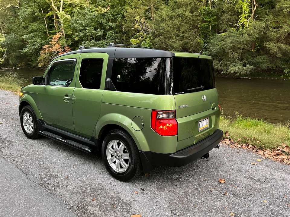 2006 Honda Element - Image 2 of 12
