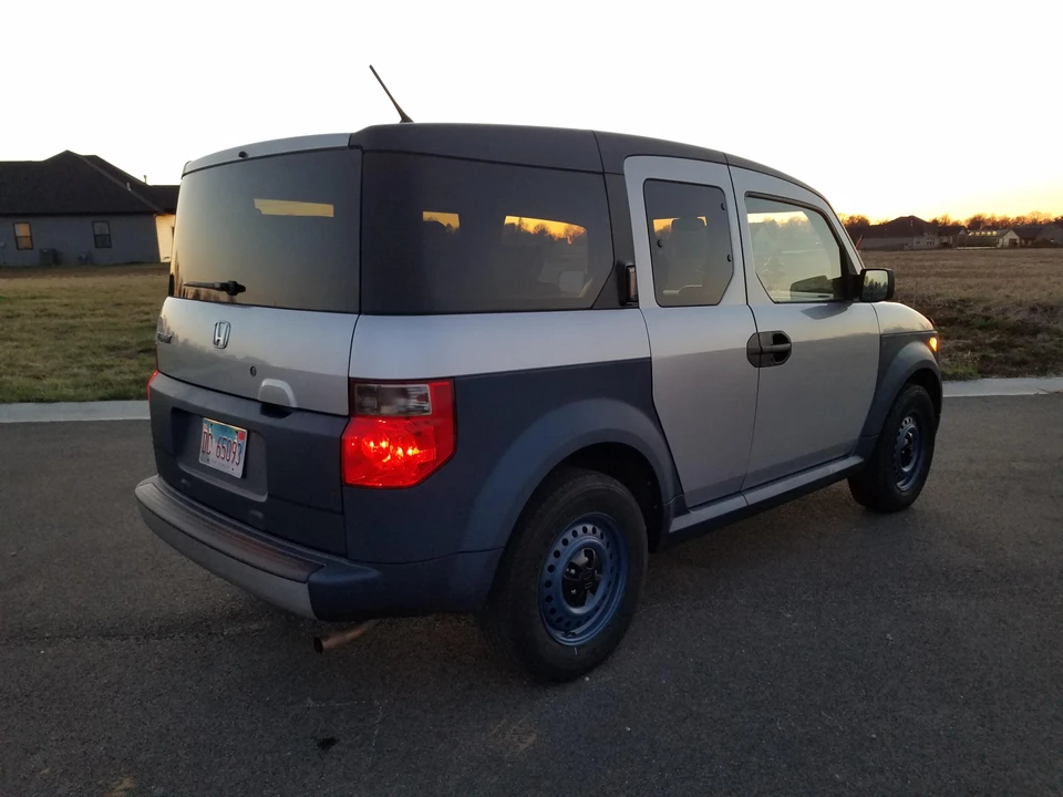 2006 Honda Element - Image 17 of 31