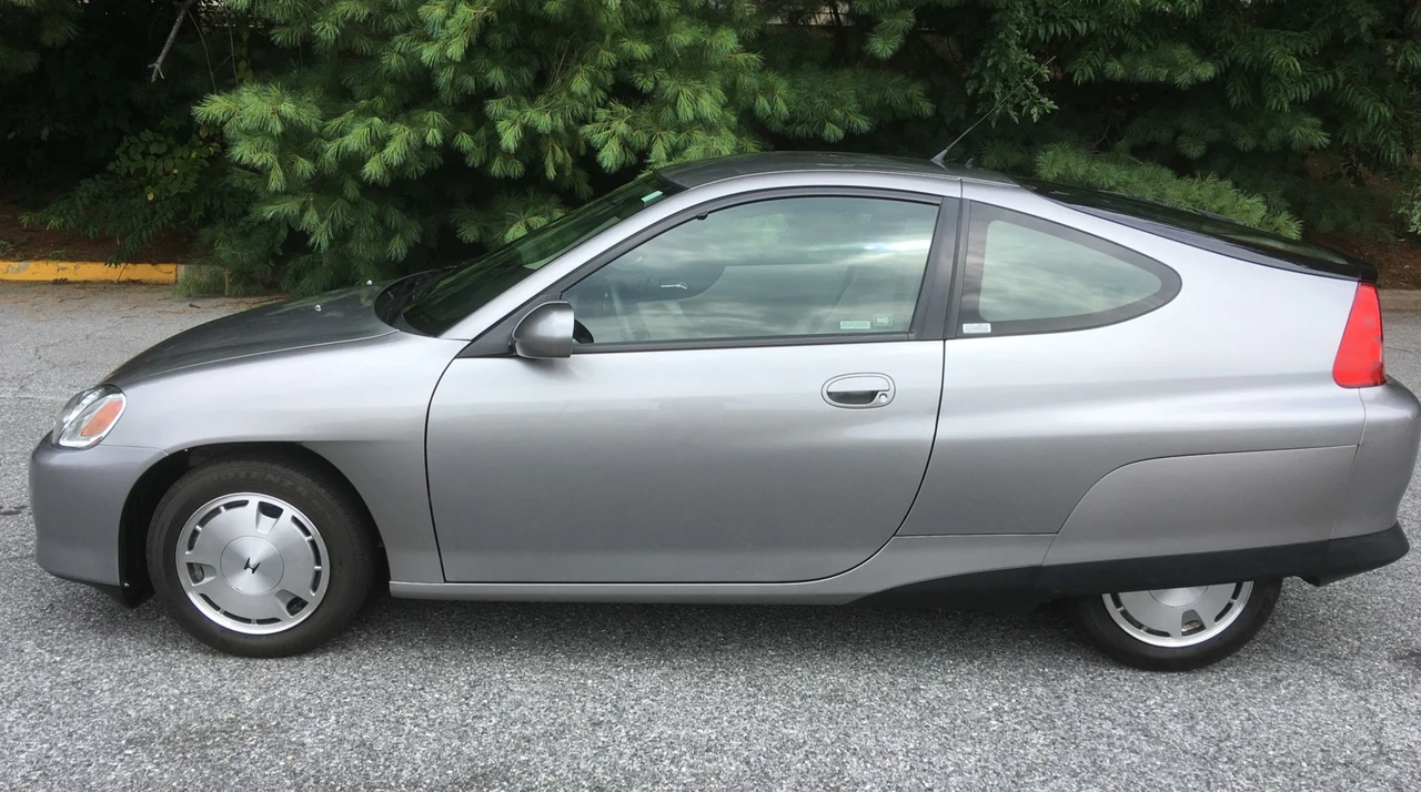 2006 Honda Insight 1st Gen - Image 2 of 31
