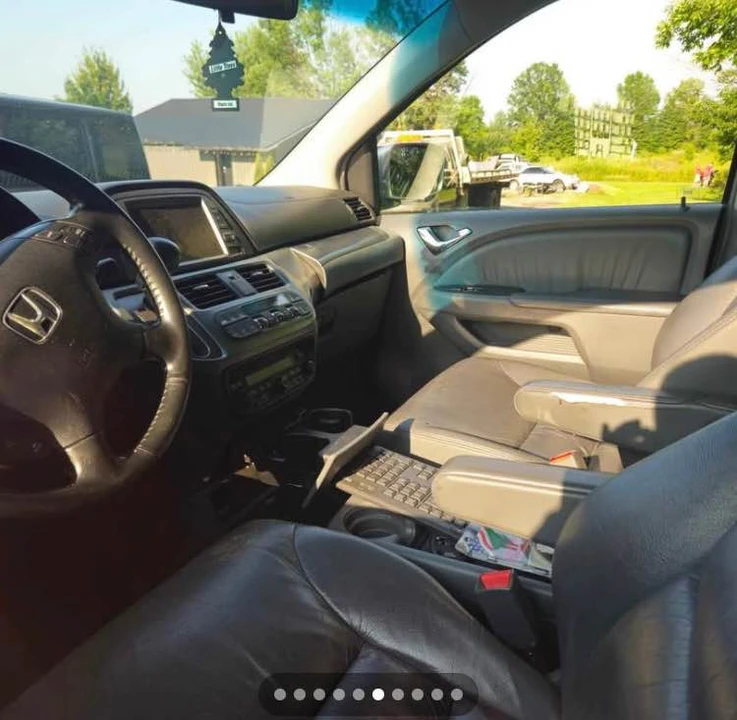 2006 Honda Odyssey - Image 2 of 3