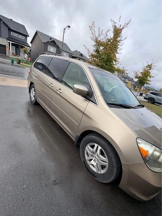 2006 Honda Odyssey - Image 2 of 7