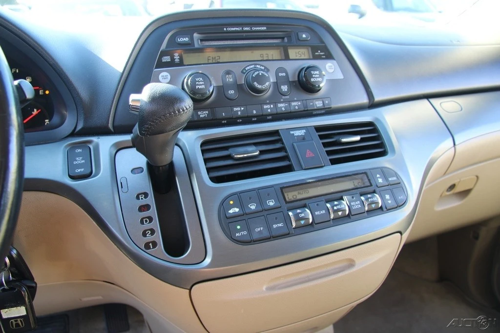 2006 Honda Odyssey - Image 17 of 21