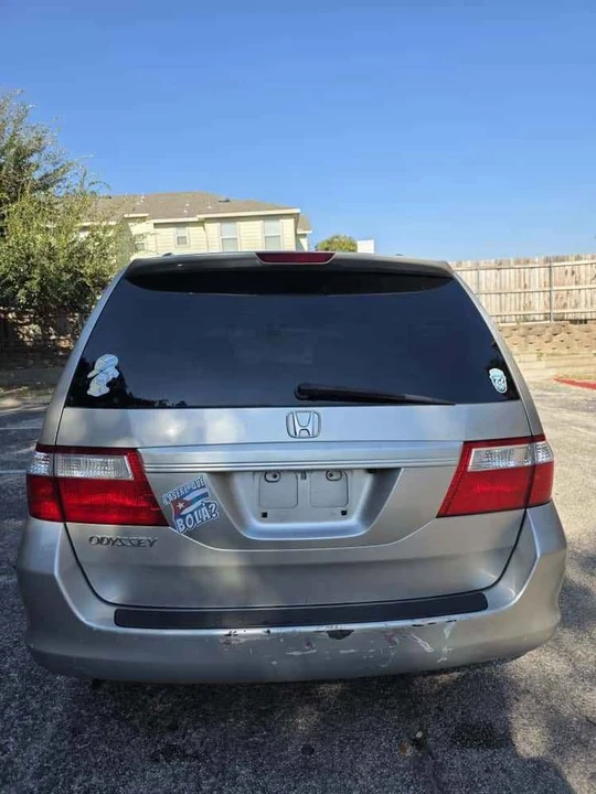 2006 Honda Odyssey - Image 2 of 7