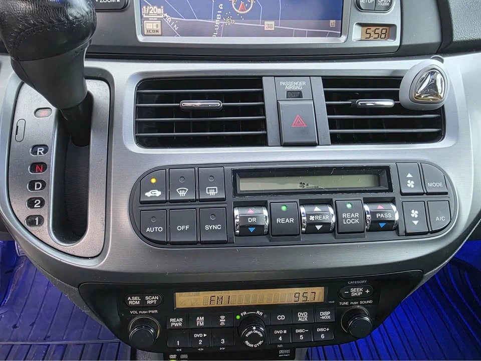 2006 Honda Odyssey - Image 10 of 20