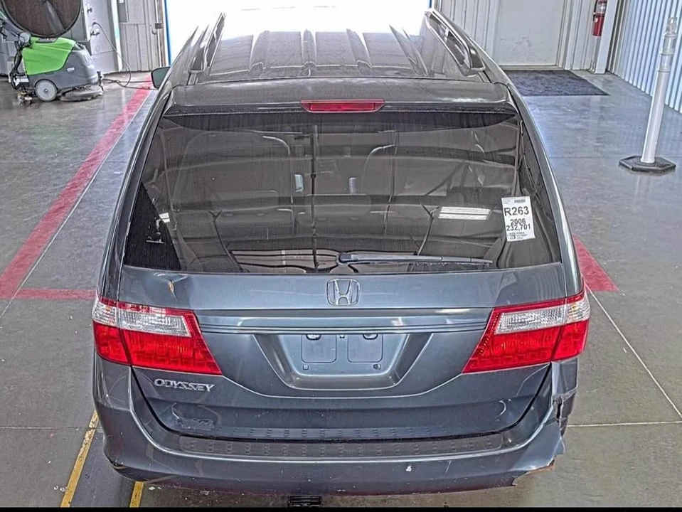 2006 Honda Odyssey - Image 3 of 15