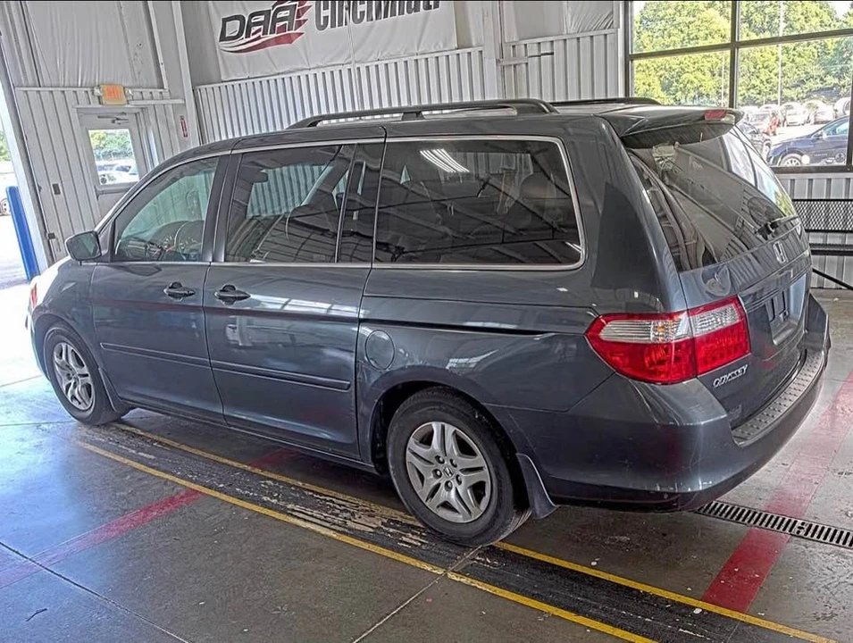 2006 Honda Odyssey - Image 2 of 15