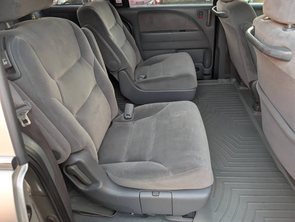 2006 Honda Odyssey - Image 14 of 16