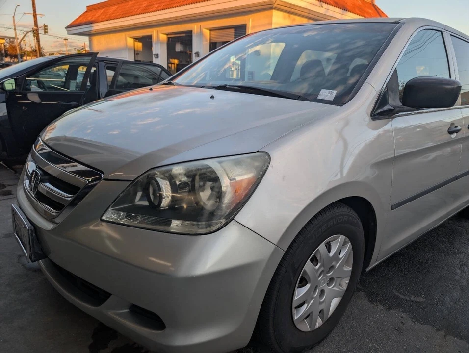 2006 Honda Odyssey - Image 3 of 16
