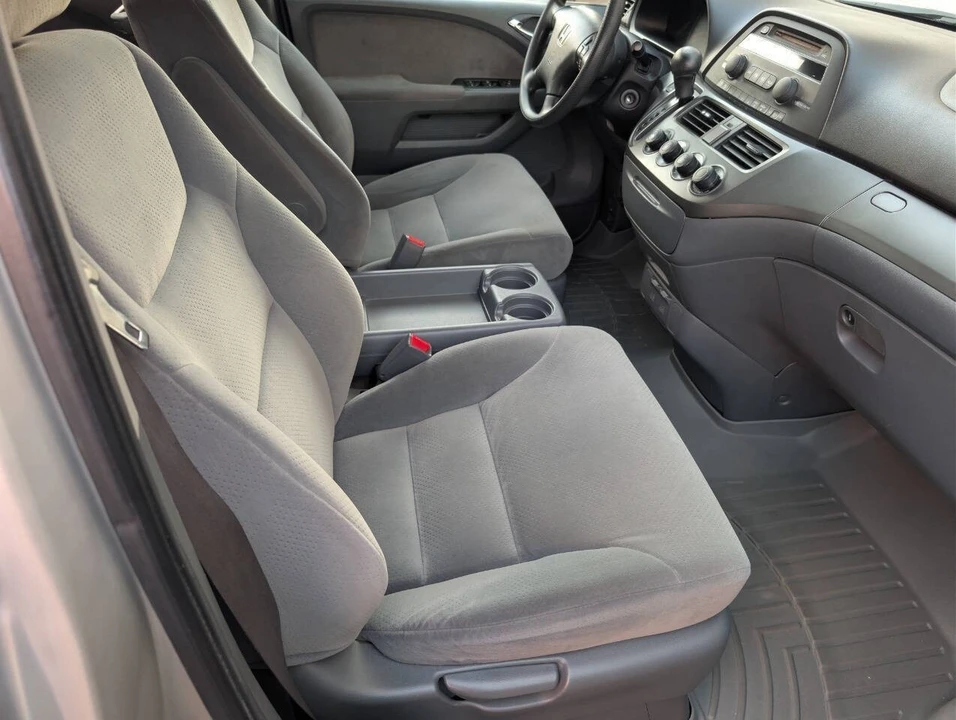 2006 Honda Odyssey - Image 15 of 16