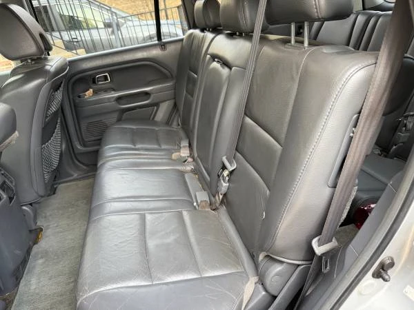 2006 Honda Pilot 1st Gen - Image 5 of 9