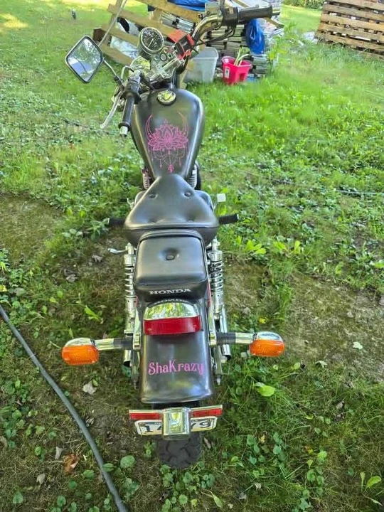 2006 Honda Motorcycles - Image 2 of 5