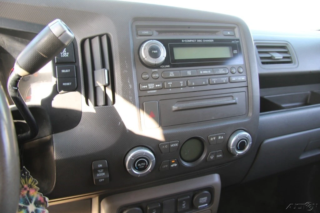 2006 Honda Ridgeline 1st Gen - Image 19 of 21