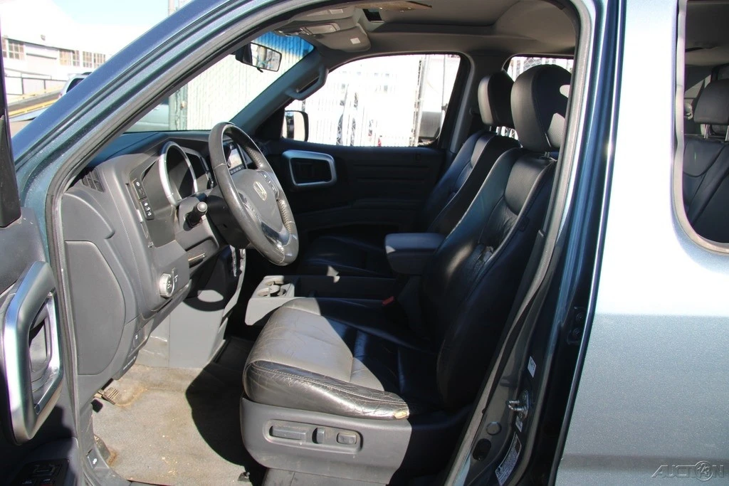 2006 Honda Ridgeline 1st Gen - Image 13 of 21