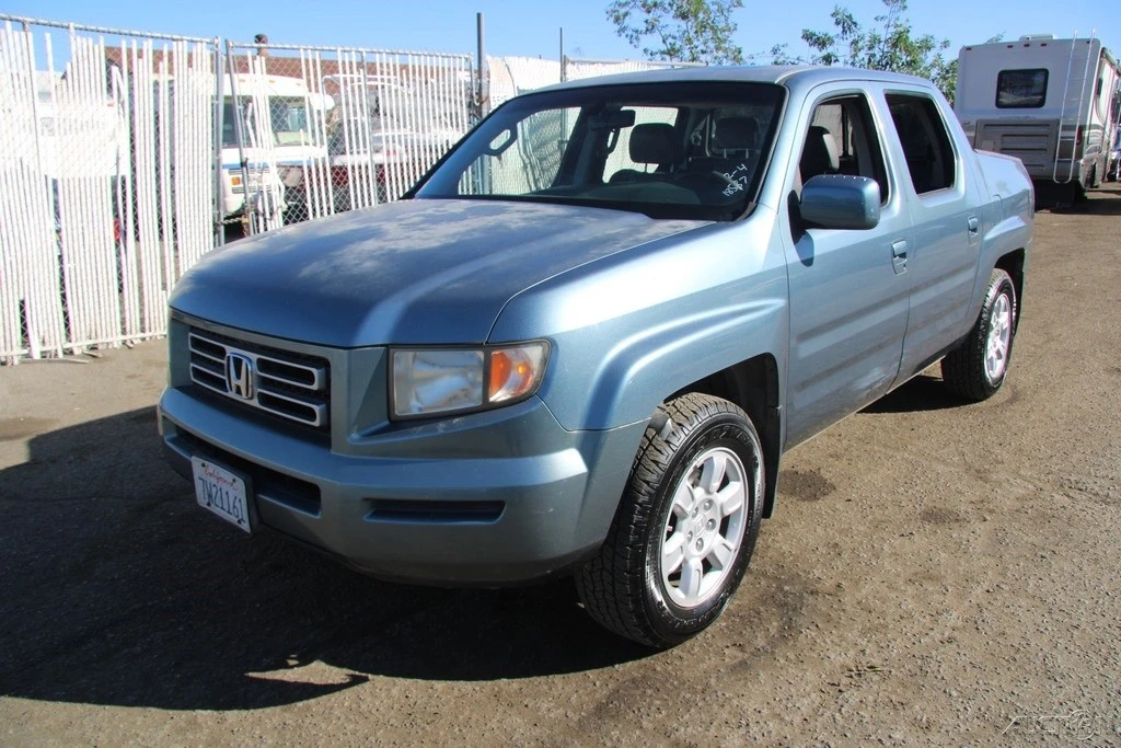 2006 Honda Ridgeline 1st Gen - Image 2 of 21