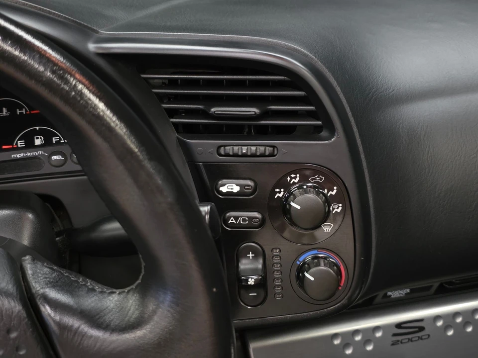2006 Honda AP2 S2000 - Image 25 of 31