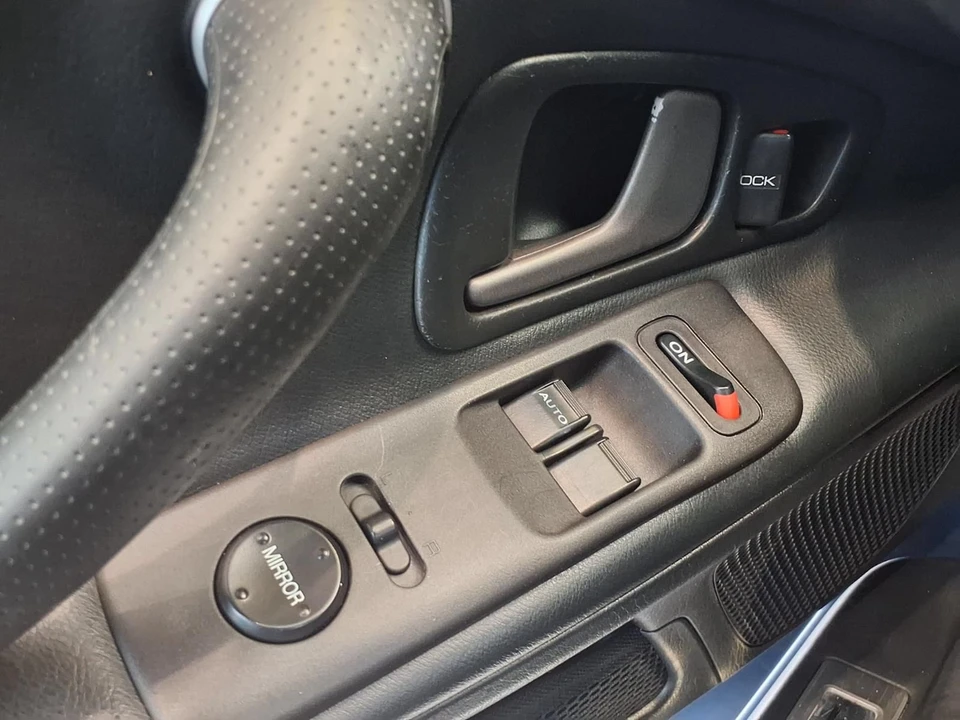 2006 Honda AP2 S2000 - Image 16 of 25