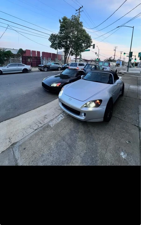 2006 Honda AP2 S2000 - Image 2 of 6